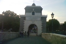 Roma, Ponte Milvio (foto Anna Maria De Luca)